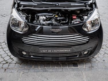 Aston Martin Cygnet، هاتشباك 3 أبواب — حجرة المحرك