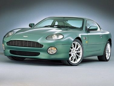 Aston Martin DB7 أنا فيس ليفت، كوبيه — منظر أمامي أيمن