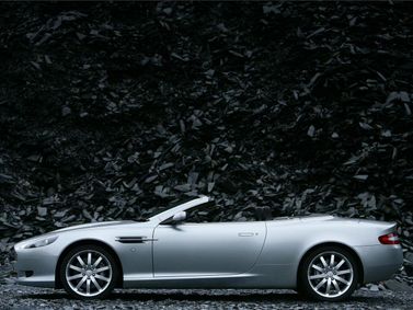 Aston Martin DB9 I، قابلة للتحويل Volante — منظر من الجانب الأيسر