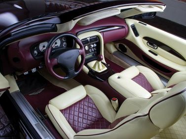 Aston Martin DB AR1، قابلة للتحويل — منظر عام للمقصورة