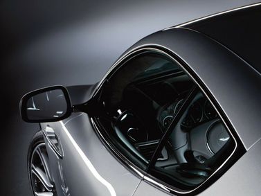 Aston Martin DBS ثانياً، كوبيه — مرآة جانبية