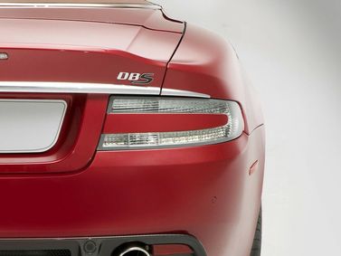 Aston Martin DBS ثانياً، قابلة للتحويل Volante — المصباح الخلفي