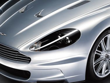Aston Martin DBS ثانياً، كوبيه — المصباح الأمامي