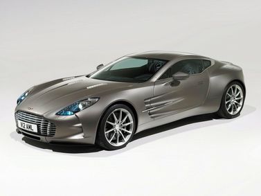 Aston Martin One-77، كوبيه — منظر أمامي أيمن