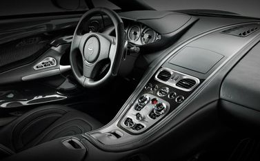 Aston Martin One-77، كوبيه — منطقة السائق