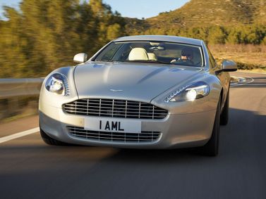 Aston Martin Rapide I، ليفتباك — منظر أمامي بزاوية ثلاثة أرباع