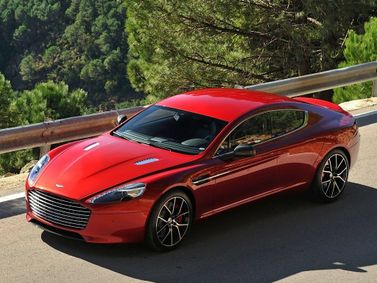 Aston Martin Rapide ط (ق)، ليفتباك — منظر أمامي أيمن