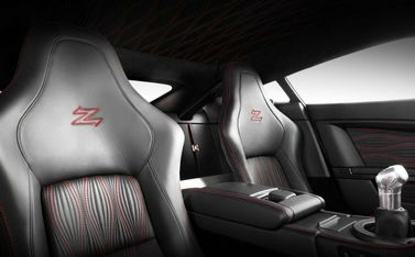 Aston Martin V12 Zagato، كوبيه — المقاعد الأمامية