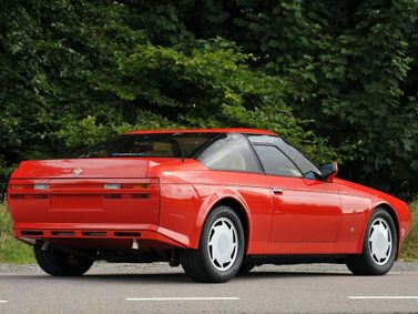 Aston Martin V8 Zagato، كوبيه — منظر خلفي أيمن