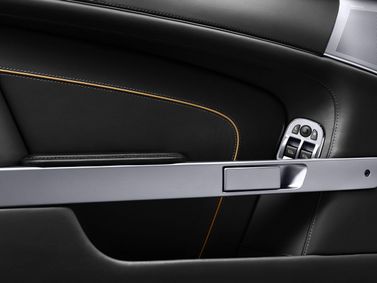 Aston Martin Virage ثانياً، كوبيه — تفصيل داخلي
