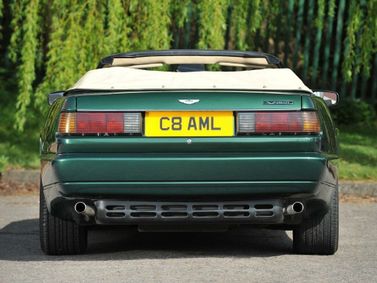 Aston Martin Virage I، قابلة للتحويل Volante — منظر خلفي