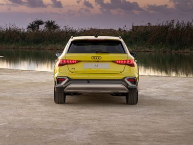 Audi A3 عملية فيس ليفت IV (8 سنوات)، هاتشباك 5 أبواب Allstreet — منظر خلفي