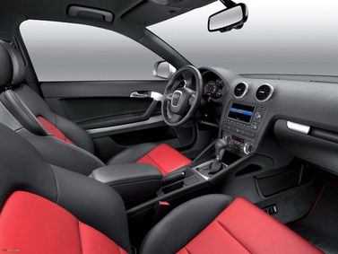 Audi A3 II (8P) II (8P) فيس ليفت 2، هاتشباك 5 أبواب Sportback — منطقة السائق