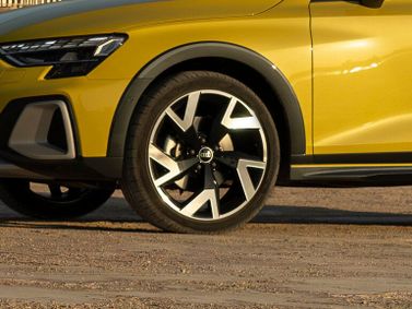 Audi A3 عملية فيس ليفت IV (8 سنوات)، هاتشباك 5 أبواب Allstreet — جنط العجلة