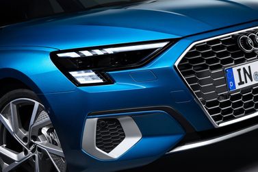 Audi A3 IV (8Y)، هاتشباك 5 أبواب Sportback — الجزء الأمامي من السيارة عن قرب