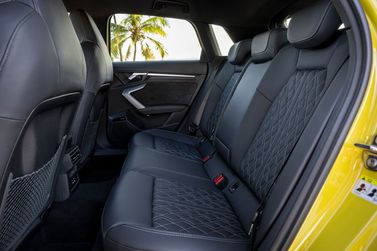Audi A3 عملية فيس ليفت IV (8 سنوات)، هاتشباك 5 أبواب Allstreet — المقاعد الخلفية