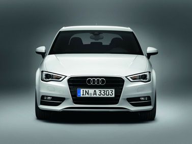 Audi A3 III (8 فولت)، هاتشباك 3 أبواب — منظر أمامي