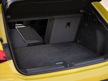 Audi A3 عملية فيس ليفت IV (8 سنوات)، هاتشباك 5 أبواب Allstreet — حجرة الأمتعة