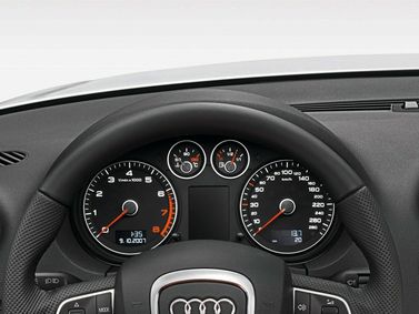 Audi A3 II (8P) II (8P) فيس ليفت 2، قابلة للتحويل — لوحة العدادات
