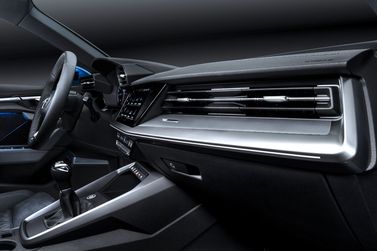 Audi A3 IV (8Y)، هاتشباك 5 أبواب Sportback — لوحة القيادة