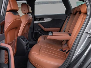 Audi A4 فيس ليفت V (B9) V (B9)، واجون 5 أبواب — المقاعد الخلفية