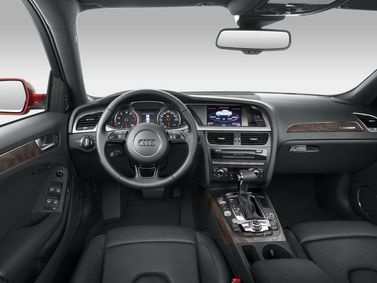 Audi A4 عملية فيس ليفت IV (B8)، سيدان Long — لوحة القيادة