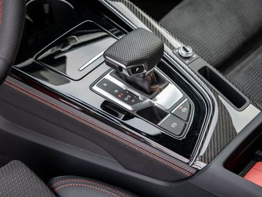 Audi A4 فيس ليفت V (B9) V (B9)، سيدان — محدد ناقل الحركة
