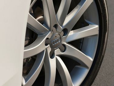 Audi A4 عملية فيس ليفت IV (B8)، سيدان — جنط العجلة