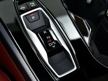 Audi A5 III (B10)، ليفتباك L — محدد ناقل الحركة