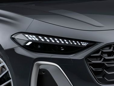 Audi A5 III (B10)، ليفتباك — المصباح الأمامي