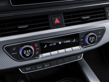 Audi A5 عملية فيس ليفت II (F5)، ليفتباك Sportback — الكونسول الوسطي