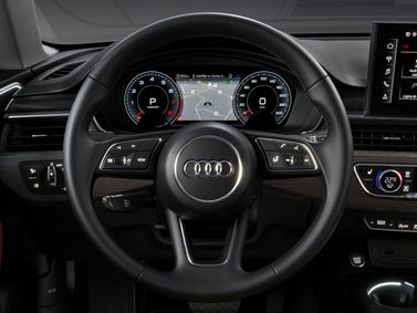 Audi A5 عملية فيس ليفت II (F5)، ليفتباك Sportback — منطقة السائق