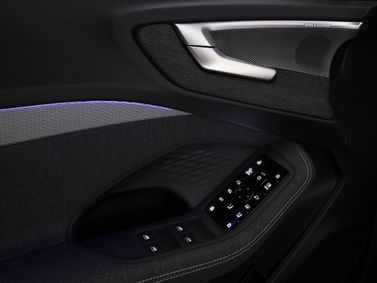 Audi A5 III (B10)، ليفتباك — تفصيل داخلي