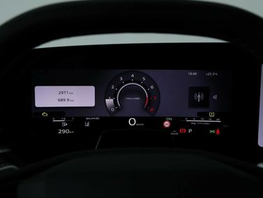 Audi A5 III (B10)، ليفتباك L — لوحة العدادات