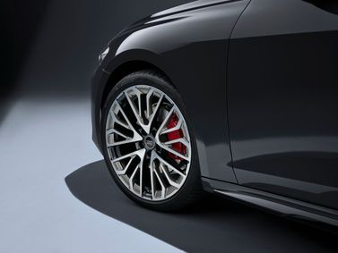 Audi A5 III (B10)، ليفتباك — جنط العجلة