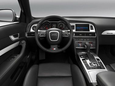 Audi A6 عملية فيس ليفت III (C6)، واجون 5 أبواب — منطقة السائق