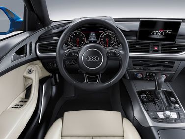 Audi A6 عملية فيس ليفت IV (C7)، سيدان — منطقة السائق
