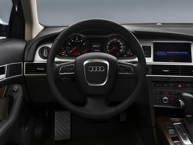 Audi A6 عملية فيس ليفت III (C6)، واجون 5 أبواب — منطقة السائق