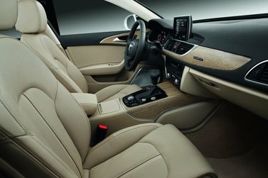 Audi A6 IV (C7), Универсал 5 дв. — место водителя