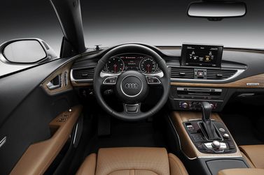 Audi A7 I (4G) فيس ليفت، ليفتباك — لوحة القيادة