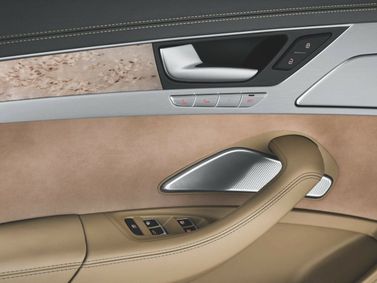 Audi A8 III (D4)، سيدان Long — تفصيل داخلي