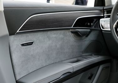 Audi A8 IV (D5)، سيدان Long — تفصيل داخلي