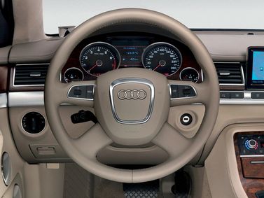 Audi A8 II (D3) D3) Facelift 2، سيدان Long — عجلة القيادة