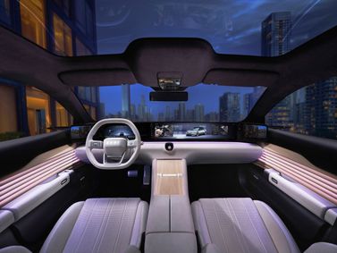 Audi E5، واجون 5 أبواب — منظر عام للمقصورة