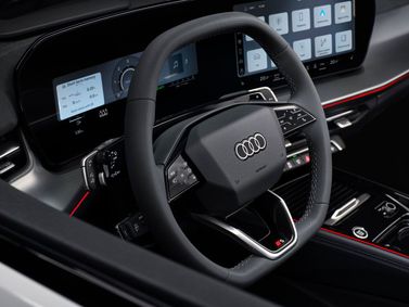 Audi Q3 Sportback III (FJ), Внедорожник 5 дв. — место водителя