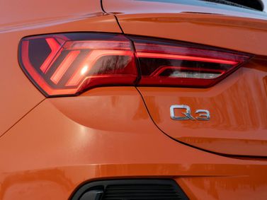Audi Q3 Sportback II (F3), Внедорожник 5 дв. — задняя часть автомобиля крупным планом