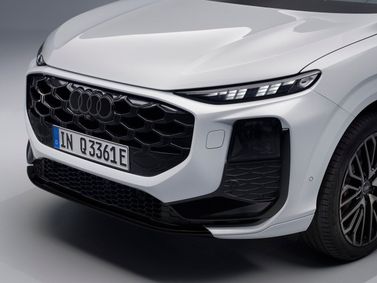 Audi Q3 Sportback III (FJ), Внедорожник 5 дв. — вид спереди