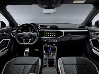 Audi Q3 Sportback II (F3), Внедорожник 5 дв. — передняя панель