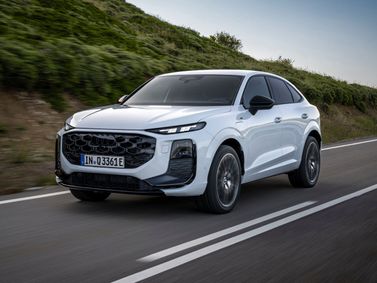 Audi Q3 Sportback III (FJ), Внедорожник 5 дв. — вид спереди слева