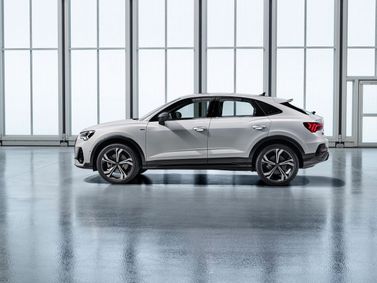 Audi Q3 Sportback II (F3), Внедорожник 5 дв. — вид слева